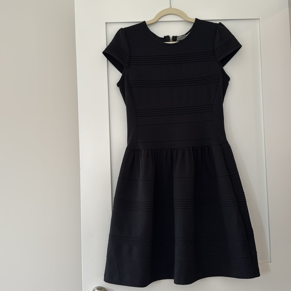 Anthropologie Girls from Savoy Black Pintuck Ponte Short Sleeve Mini Dress size - Picture 12 of 12